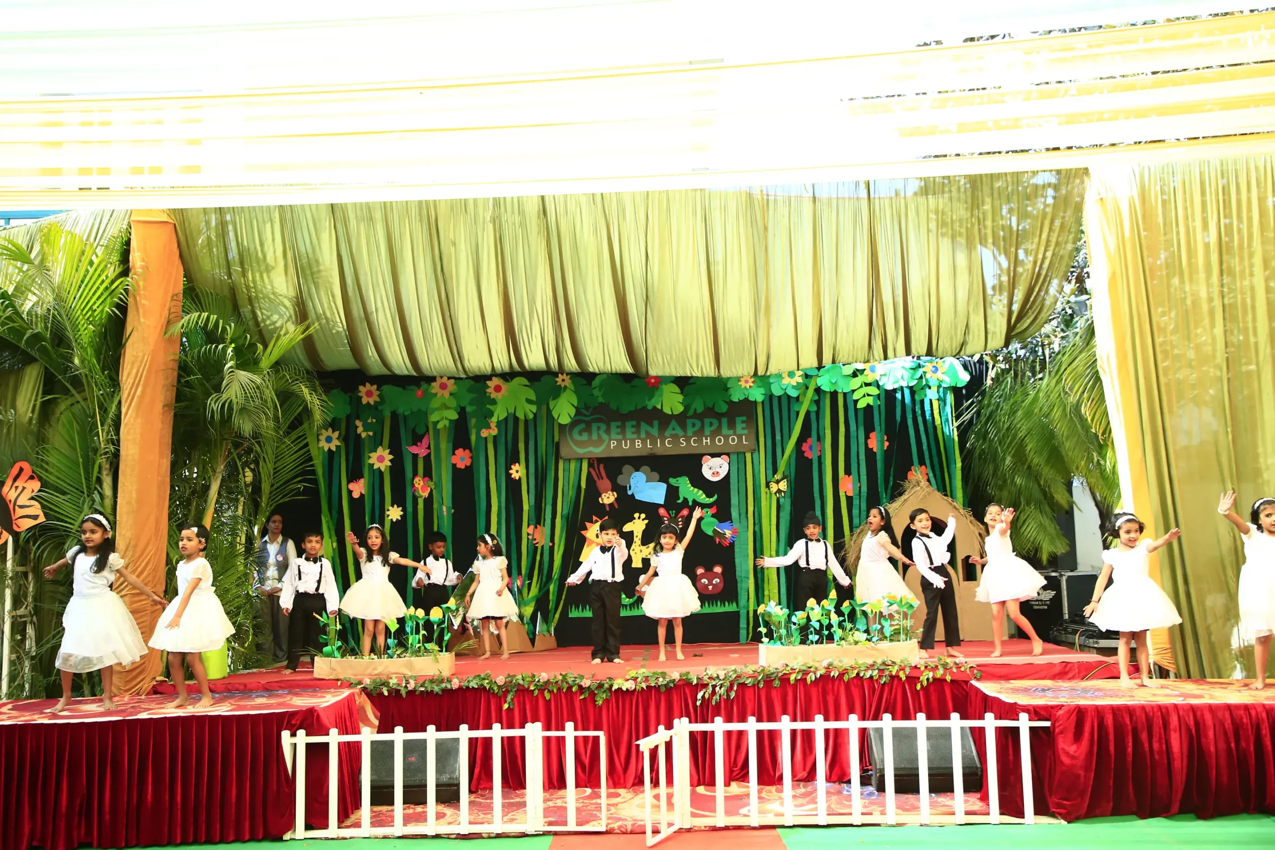 dinosaur show